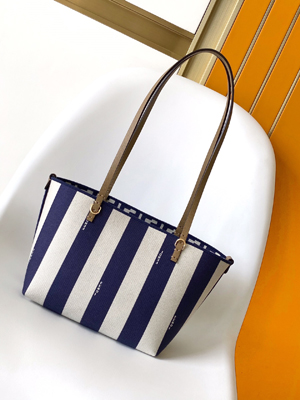【FENDI】フェンディ スーパーコピー ロール スモール リバーシブルトートバッグ ペカンストライプ ミッドナイトブルーFFモチーフ ファブリック 8BH424AS86F1PIR
