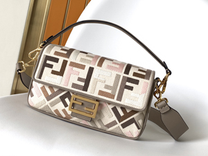【FENDI】フェンディ スーパーコピー バゲット マルチカラーキャンバス バッグ FF刺繍 8BR600ANH4F1LF5