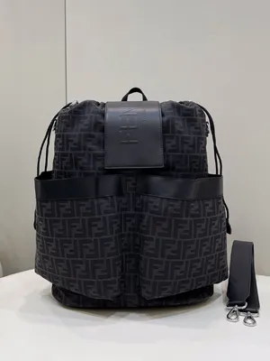 【FENDI】フェンディ スーパーコピー フェンディ ストライク ラージ FFジャカードファブリック バックパック  ブラック 7VZ056AG0MF0NPN