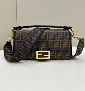 【FENDI】フェンディ スーパーコピー バゲット ブラウンFFジャカードファブリック バッグ 8BR600A6V5F17U4