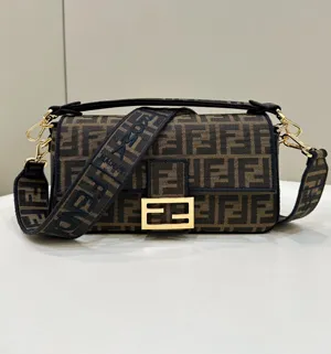 【FENDI】フェンディ スーパーコピー バゲット ブラウンFFジャカードファブリック バッグ 8BR600A6V5F17U4