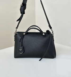【FENDI】フェンディ スーパーコピー バイ ザ ウェイ セレリア ミディアム ブラック セレリアバッグ  8BL155ASU2F0GXN