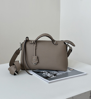 【FENDI】フェンディ スーパーコピー バイ ザ ウェイ セレリア ミディアム ダブグレー セレリアバッグ  8BL155ASU2F04Y9