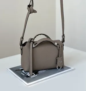 【FENDI】フェンディ スーパーコピー バイ ザ ウェイ セレリア ミニ ダブグレー セレリア ミニバッグ 8BS098ASU2F04Y9