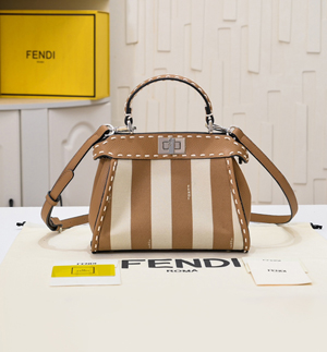 【FENDI】フェンディ スーパーコピー  ピーカブー スモールバッグ  ベージュ 8BN244 AOVG F1AOK