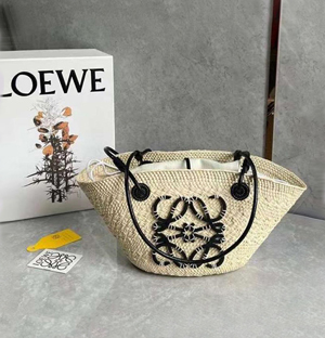 【LOEWE】 ロエベ スーパーコピー アナグラム バスケットバッグ スモール （イラカヤシ＆カーフ）ナチュラル/ブラック A223P65X01