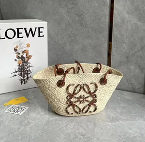【LOEWE】 ロエベ スーパーコピー アナグラム バスケットバッグ スモール (イラカヤシ＆カーフ) ナチュラル/タン A223P65X01