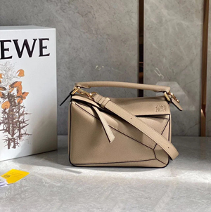 【LOEWE】 ロエベ スーパーコピー パズルバッグ スモール（ソフトグレインカーフ）サンド A510P60X30