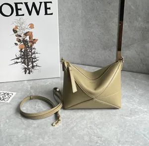 【LOEWE】 ロエベ スーパーコピー パズルフォルド ポーチ（シャイニーナパカーフ）クレイグリーン C510PT1X01