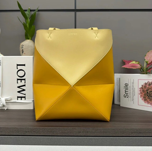 【LOEWE】 ロエベ スーパーコピー パズルフォルド トート（シャイニーカーフ）イエロー A779G50X18