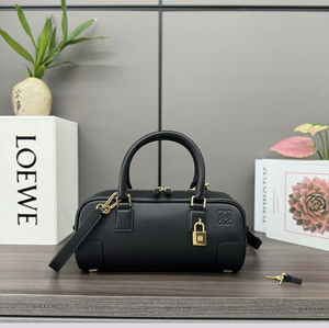 【LOEWE】 ロエベ スーパーコピー アマソナ23 クロップド バッグ（ナパカーフ） ブラック A039N23X01