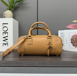 【LOEWE】 ロエベ スーパーコピー アマソナ23 クロップド バッグ（ナパカーフ） ウォームデザート A039N23X01