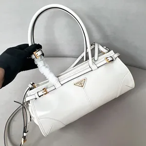 【PRADA】プラダ スーパーコピー ミディアム レザー ハンドバッグ ホワイト（1BA426_2CYR_F0PG7_V_MOO）