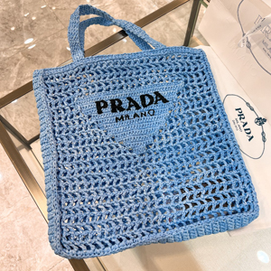 【PRADA】プラダ スーパーコピー クロシェ トートバッグ ライトブルー（1BG393_2A2T_F0076_V_OOO）