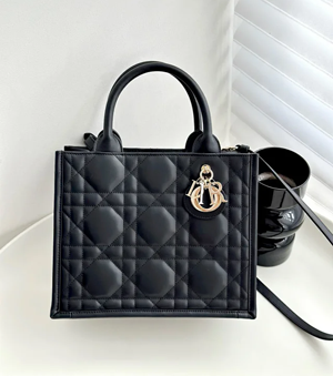 ディオール スーパーコピー Dior Book Tote バッグ スモール マクロカナージュ カーフスキン（M1325OWHP_M900）