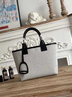 Hermès エルメス スーパーコピー サック?スティープル 28 トート バッグ（H083610CKAC）