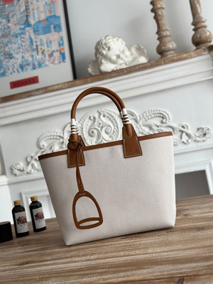 Hermès エルメス スーパーコピー サック?スティープル 28 トート バッグ（H083610CKAE）