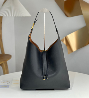 【Chloé】クロエ スーパーコピー グレインレザー製MARCIEホーボーバッグ ブラック（CHC24SS630I31001）