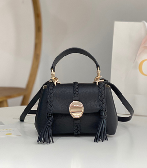 【Chloé】クロエ スーパーコピー  ペネロペ ミニ ソフト ショルダーバッグ ブラック(CHC23AS575K15001)