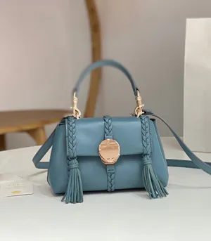 【Chloé】クロエ スーパーコピー  ペネロペ ミニ ソフト ショルダーバッグ ブルー(CHC23AS575J5844A)