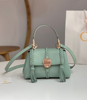 【Chloé】クロエ スーパーコピー  ペネロペ ミニ ソフト ショルダーバッグ グリーン(CHC23AS575J5838U)