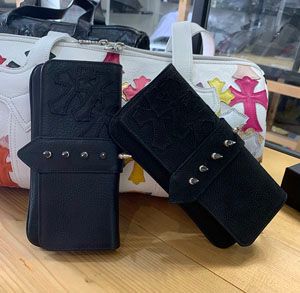 クロムハーツ ボックスクロス ピラミッド スタッズ 長財布  CHQ028#  CH034
