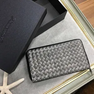 クロムハーツ 全面 ピラミッド ボックス CHプラス スタッズ 長財布  CH032