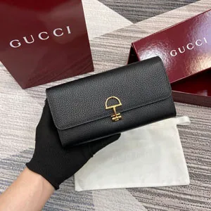 GUCCI グッチ 新作 ソフトビット コンチネンタルウォレット ブラック 828147
