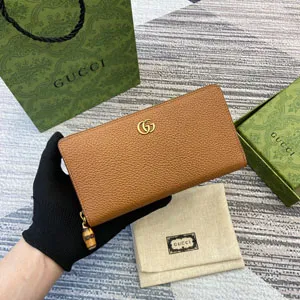 GUCCI 新作 グッチ バンブー付き ジップアラウンドウォレット ブラウン 739499