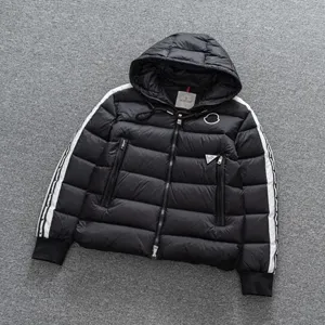 Moncler Short Down Jacket モンクレール ライン ショートダウンジャケット ブラック（Moncler 121）