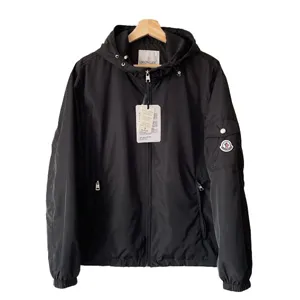 Moncler Etiache Jacket モンクレール エティアチェ ジャケット ブラックとダークブルー（Moncler 46）