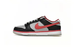 Clark Atlanta University x NIKE SB Dunk Low Black/Red/Grey DR6189-001 クラーク アトランタユニバーシティ x ナイキ SB ダンク ロー スニーカー（DR6189-001）
