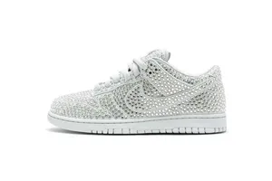 Nike Dunk Low Cactus Plant Flea Market Pure Platinum CZ2670-001 ナイキ ダンク ロウ カクタス プラント フリーマーケット ピュアプラチナム スニーカー（CZ2670-001）