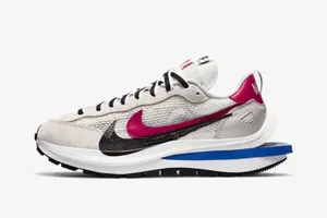 Sacai x Nike VaporWaffle Royal Fuchsia CV1363-001 サカイ x ナイキ ヴェイパーワッフル ロイヤルフクシア スニーカー（CV1363-001）