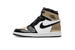 Nike Air Jordan 1 Retro High OG “Gold Toe” 861428-007 ナイキ エアジョーダン１ ゴールドトウ スニーカー（861428-007）