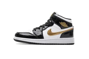Nike Air Jordan 1 Mid Black Gold Patent Leather 852542-007 ナイキ エア ジョーダン1 ミッド ブラック ゴールド パテントレザー スニーカー（852542-007）