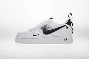 Nike Air Force 1 Low ’07 LV8 Utility “White” AJ7747-100 ナイキ エアフォース1 ユーティリティ ホワイト スニーカー（AJ7747-100）