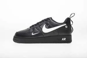 Nike Air Force 1 Low ’07 LV8 Utility “Black” AJ7747-001 ナイキ エアフォース1 ユーティリティ ブラック スニーカー（AJ7747-001）