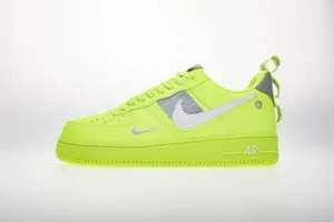 Nike Air Force 1 Low ’07 LV8 Utility “Volt”AJ7747-700 ナイキ エアフォース1 ユーティリティボルト（AJ7747-700）