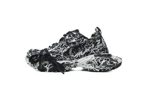 Balenciaga Luminous Graffiti Black Sneaker 734731W3XDC0236 バレンシアガ ルミナス グラフィティ ブラック スニーカー