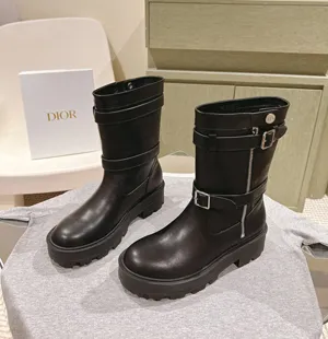 ディオール DIOR D-Major ショートブーツ ブラックのカーフスキン（KDT097CXY_S16X）