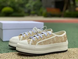 ディオール DIOR Walk‘n’Dior プラットフォームスニーカー ゴールド（KCK385OBL_S49K）