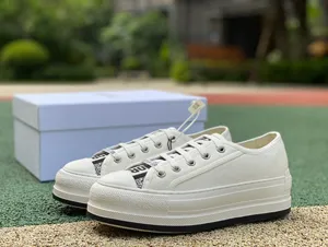 ディオール DIOR Walk‘n’Dior プラットフォームスニーカー ホワイト（KCK386CVY_S03W）