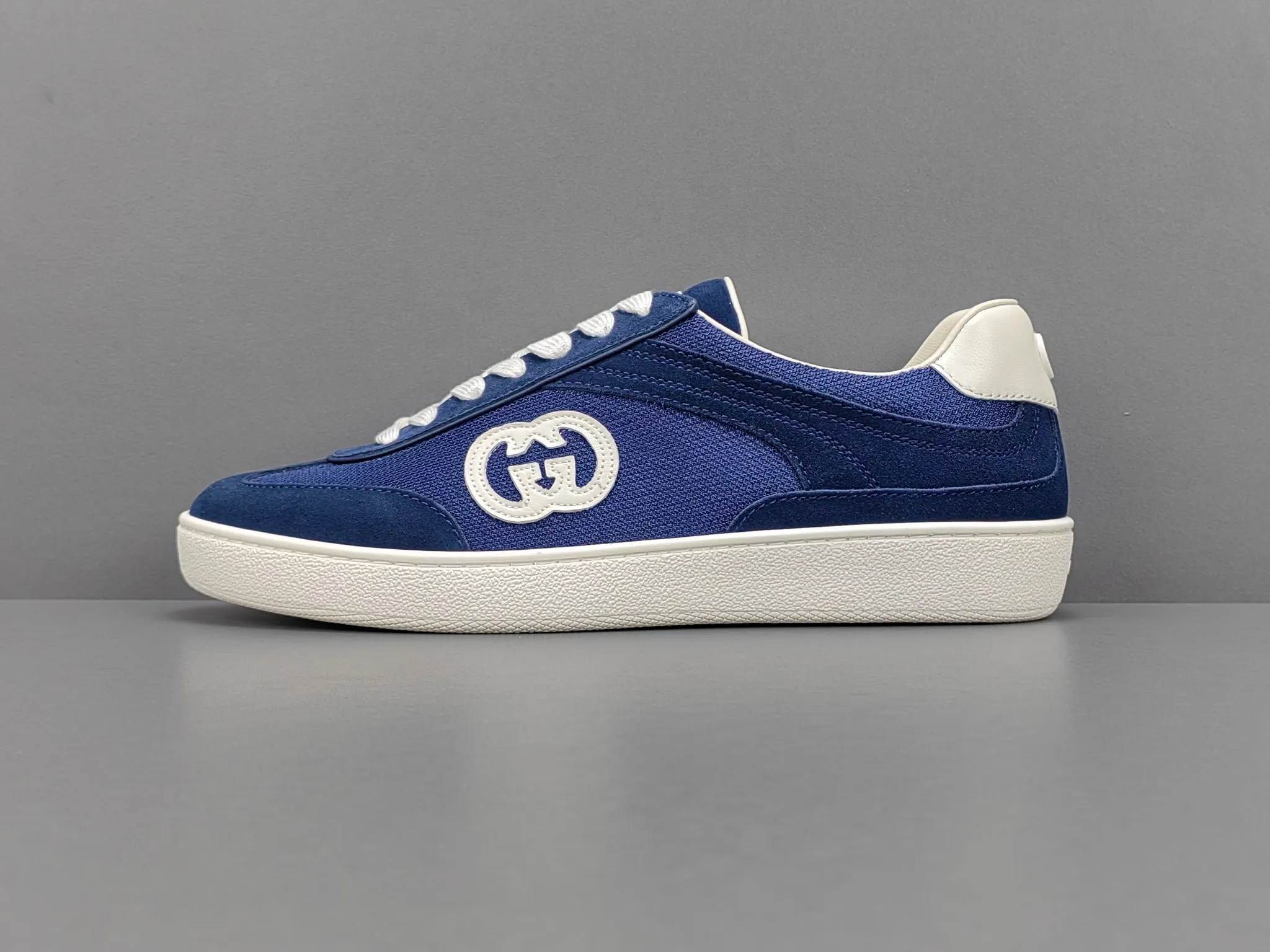 Gucci Interlocking G Navy Sneakers 791742 グッチ インターロッキングG スエード スニーカー ネイビー