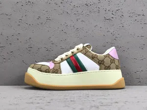 Gucci Women Sneakers Beige グッチ レディース スニーカー ベージュ 817287FAD7O9751