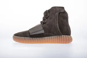 Adidas Yeezy Boost 750 Chocolate Sneakers アディダス イージーブースト750 スニーカー チョコレート BY2456