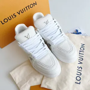 Louis Vuitton LV Trainer White Calf Leather ルイヴィトン LV トレーナー ホワイト カーフレザー（Louis Vuitton 5）