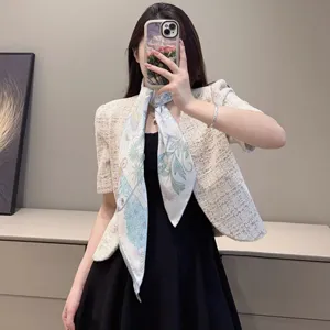 エルメス カレ 90 《プレシャス?パラダイス》ホワイト / アクア / メントール（H004094S 14）