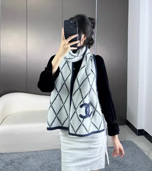 シャネル CCロゴ カシミヤマフラー ダークブルー（CHANEL 019）