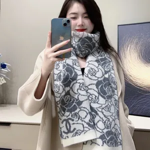 シャネル「カメリア スカーフ」カシミアスカーフ グレーホワイト AA9507